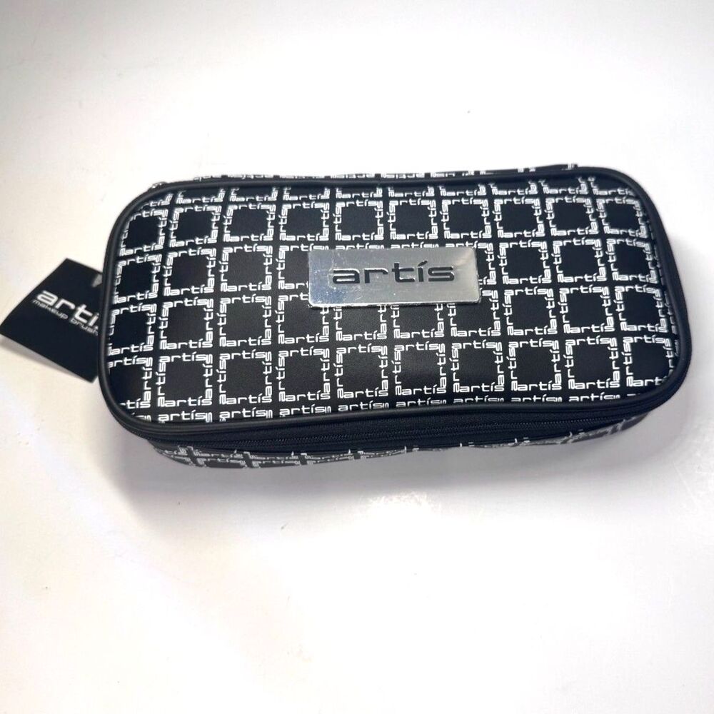 NEW Artis Travel Case Black White Logos‎ Medium Zipper Makeup Brush Case